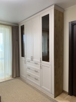 шафа в вітальню