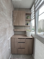 Тумба та навісна шафа на балкон з рейками