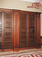 Шкаф классический