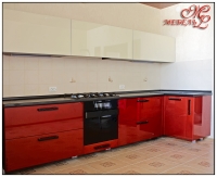 Кухня червона