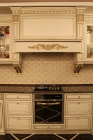 Кухня класика біла з патиною