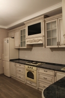 Кухня з телевізором