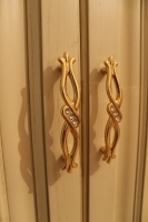 Передпокій з різьбленням