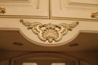 Передпокій з різьбленням