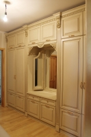 Передпокій з різьбленням